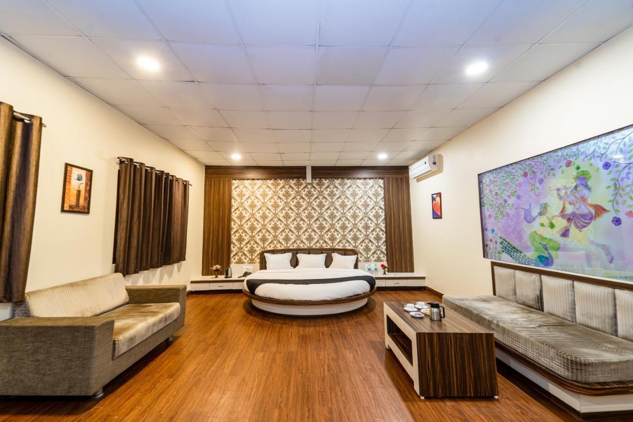 Narmada Hills Resort Omkareshwar Exterior photo