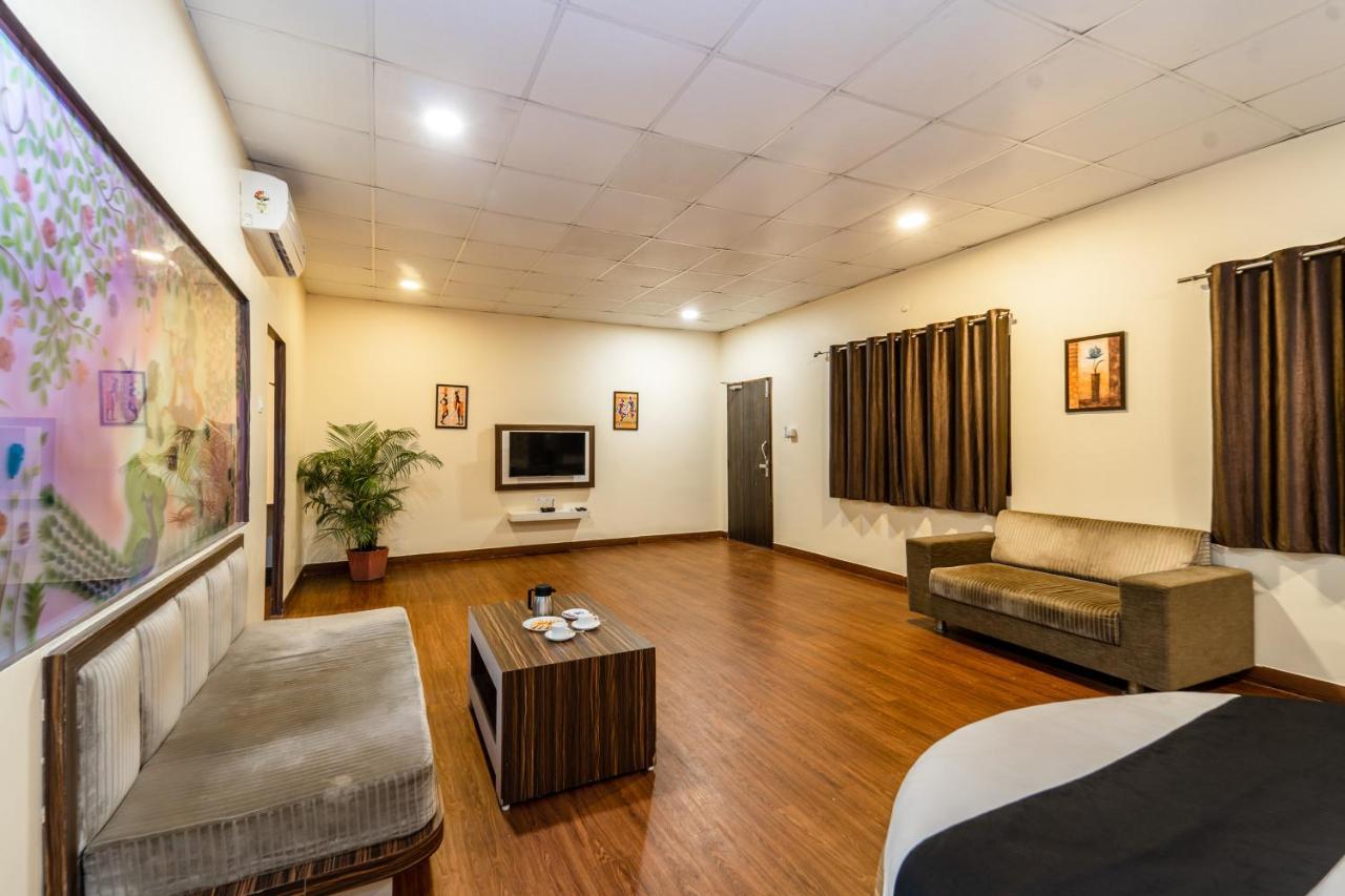 Narmada Hills Resort Omkareshwar Exterior photo